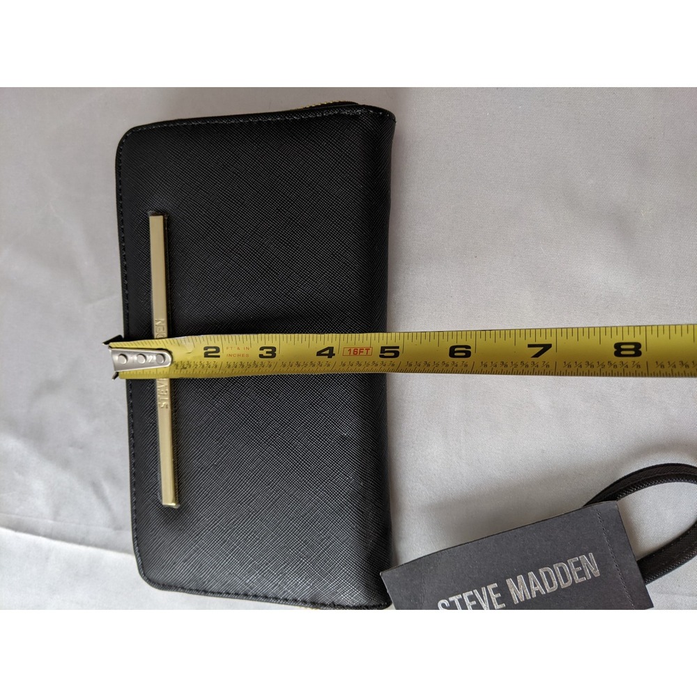Steve Madden Black Saffiano Zip Around Wristlet Wallet Gold Logo New